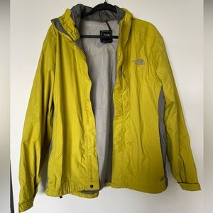 North Face Men's Rain Jacket Size M